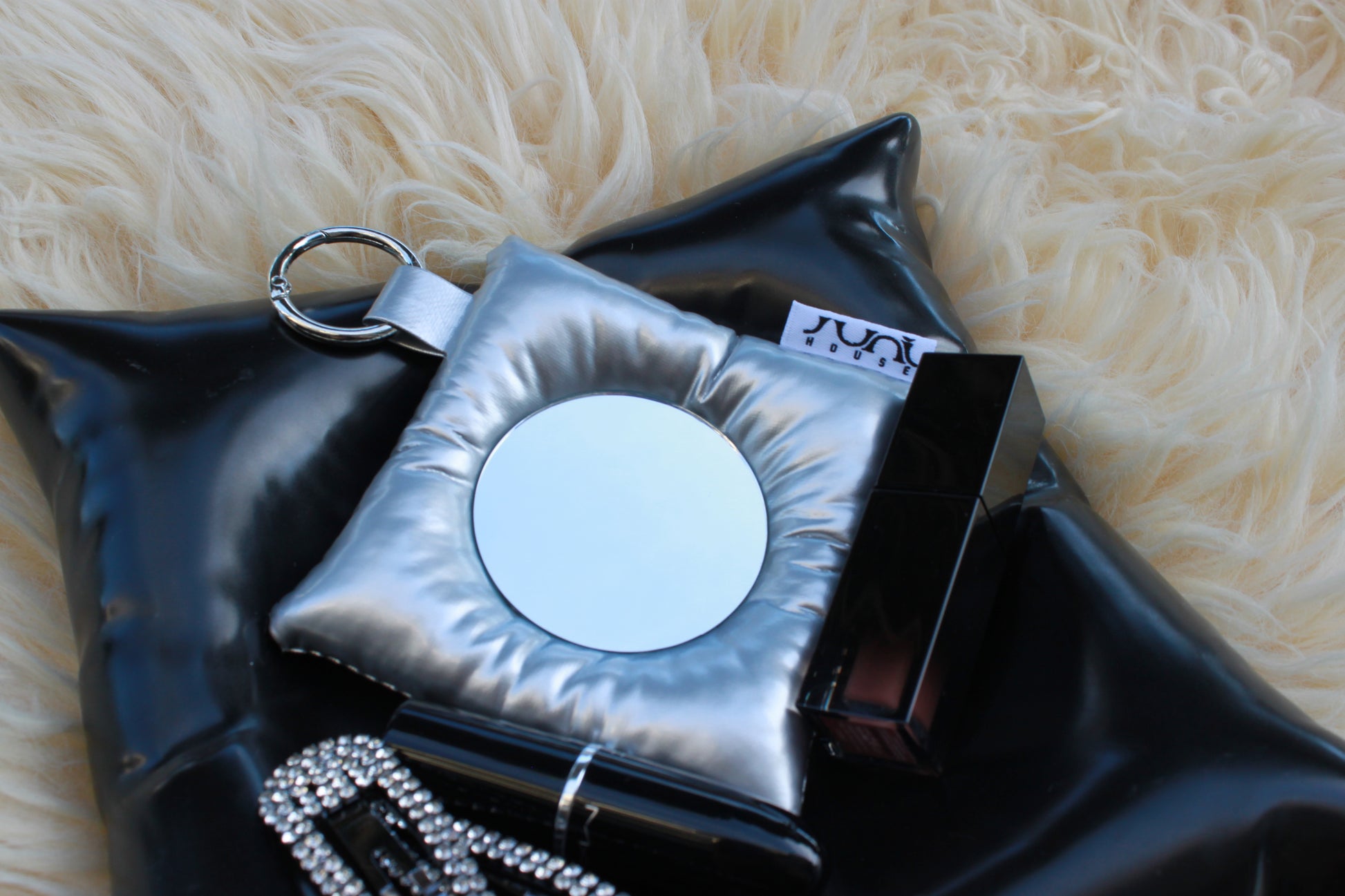 POCKET 02 MIRROR KEYCHAIN
