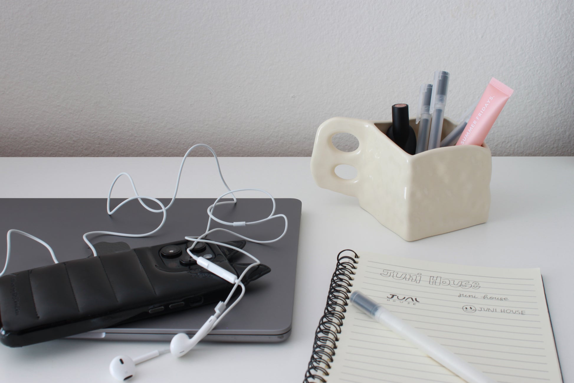 CUBE DESK ORGANIZER